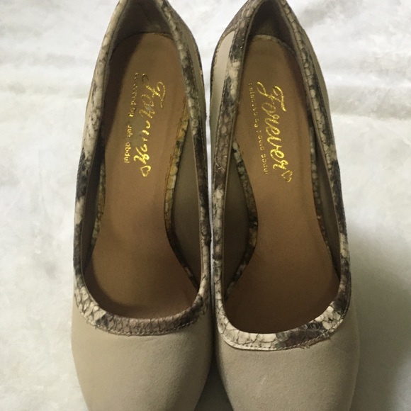 NWOT Forever selected by Paula Abdul platforms - Picture 4 of 7